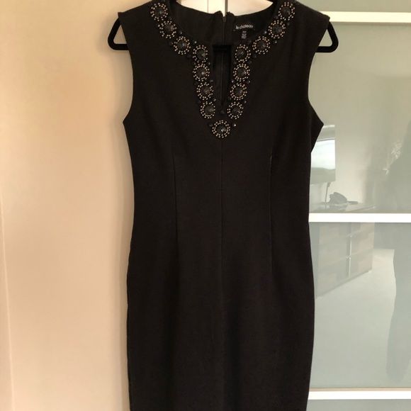 Accented V-neck Black Dress - Picture 1 of 2